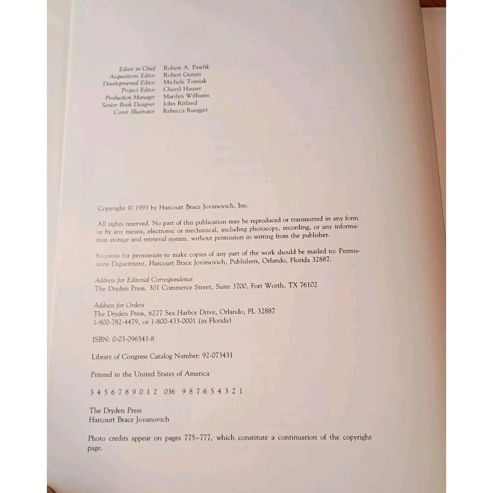 Strategic Human Resources Management Hardback Book 1993